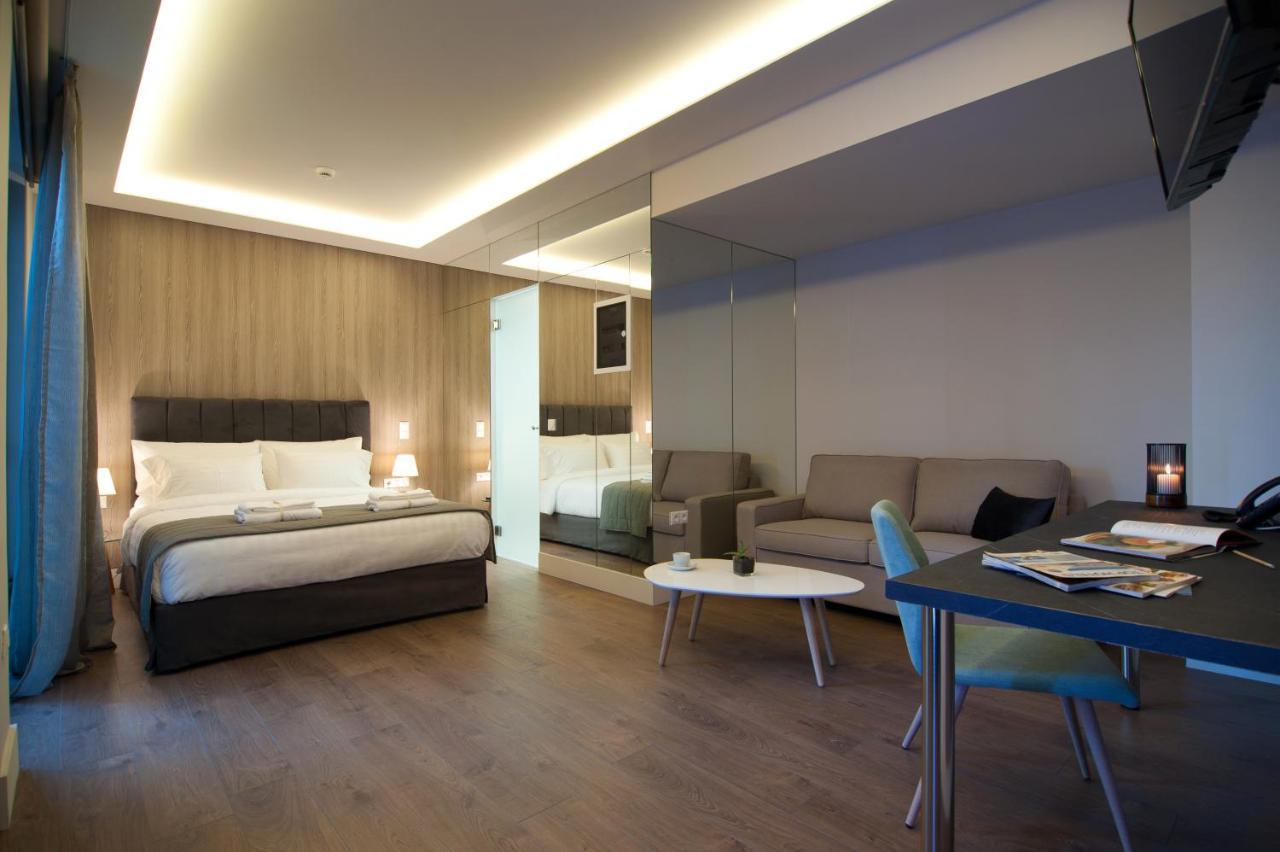 Superior Double Room,766809109:JPEG